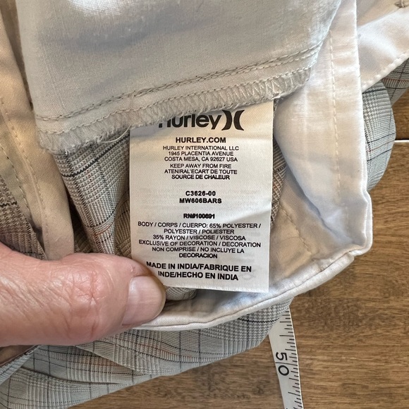 Hurley golf shorts - Picture 9 of 10